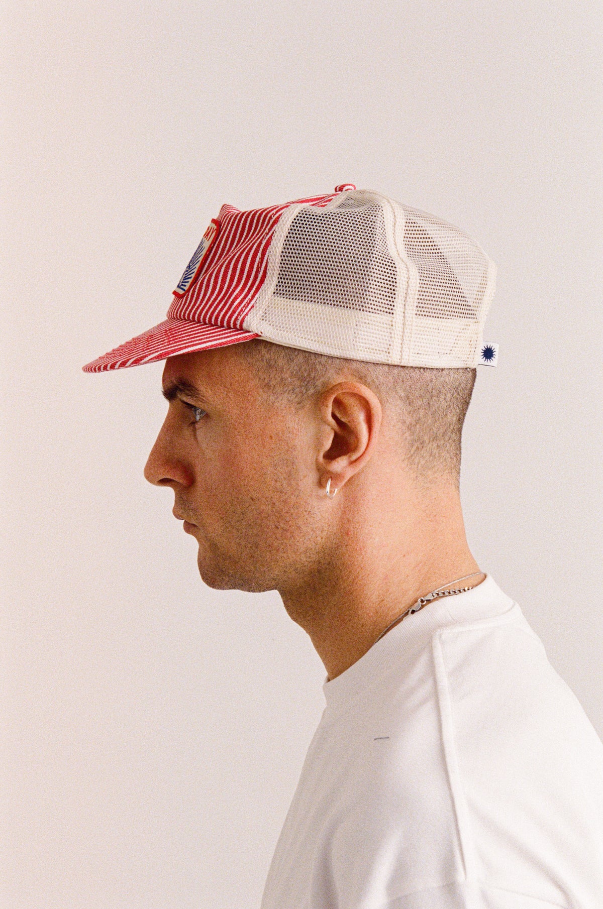 HICKORY TRUCKER CAP | RED
