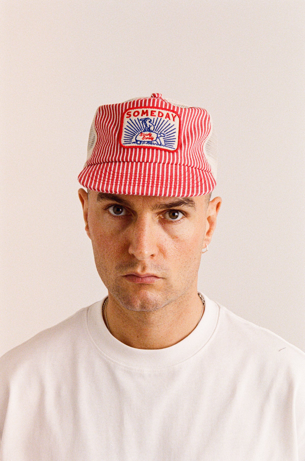 HICKORY TRUCKER CAP | RED