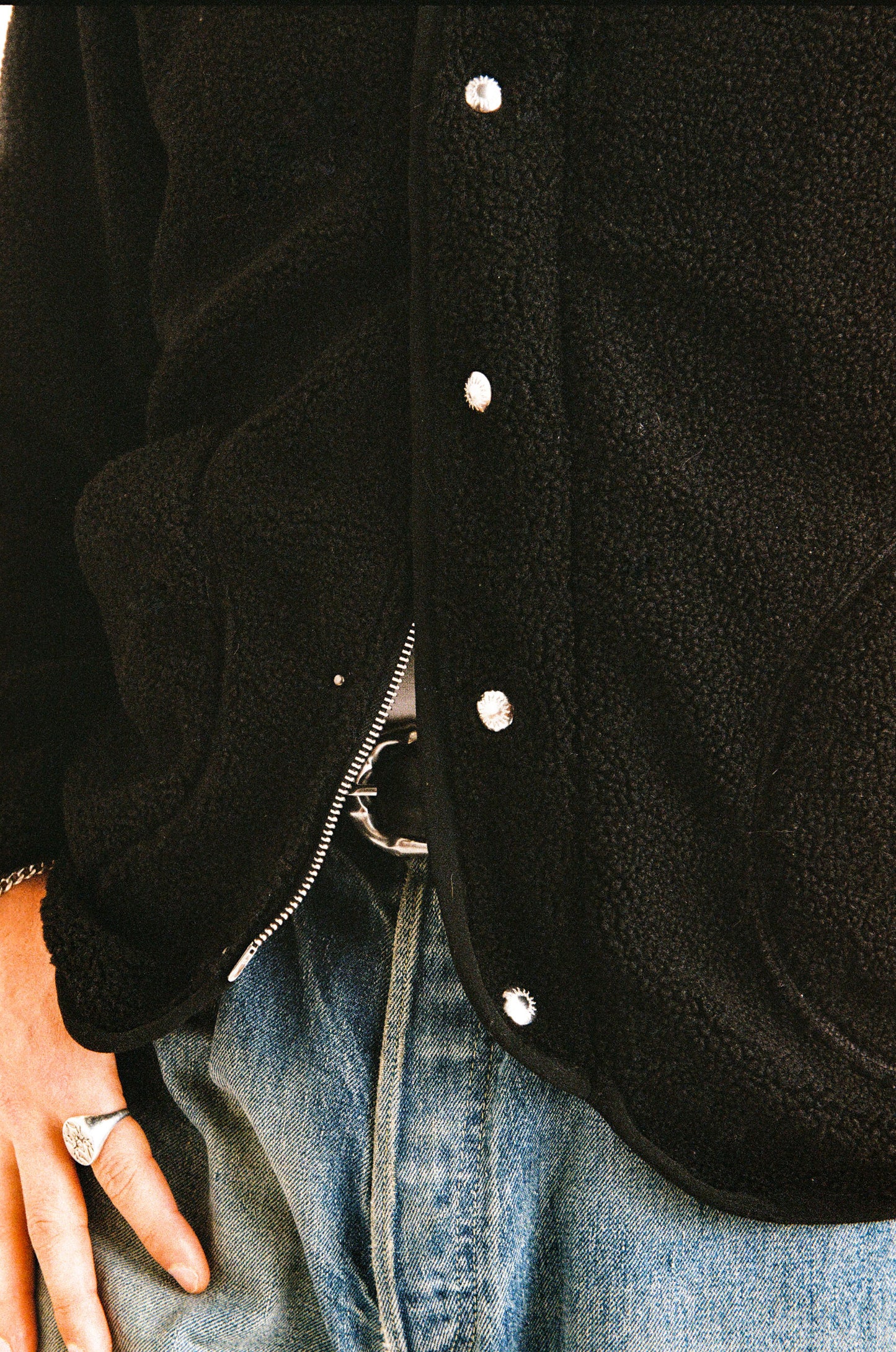 OUTPOST WIDE FLEECE | BLACK