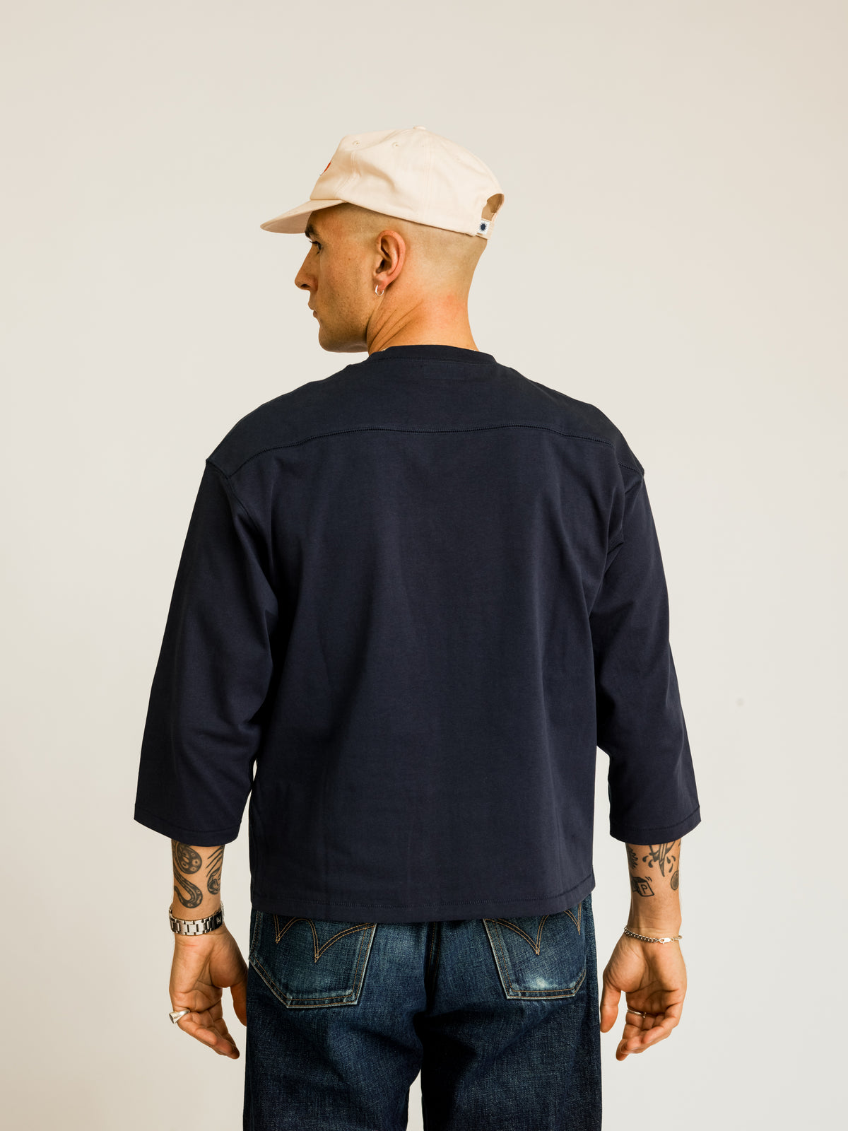 BLEACHER 3/4 SLEEVE TEE | NAVY